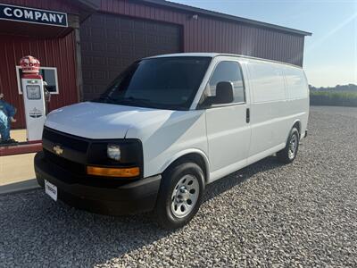2014 Chevrolet Express 1500   - Photo 2 - Shirley, IN 47384