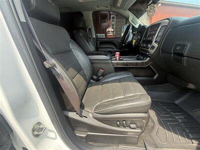 2016 GMC Sierra 2500HD Denali - Photo 13 - Shirley, IN 47384