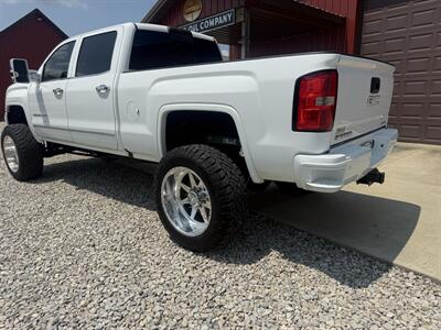 2016 GMC Sierra 2500HD Denali - Photo 20 - Shirley, IN 47384