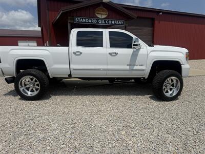 2016 GMC Sierra 2500HD Denali - Photo 39 - Shirley, IN 47384