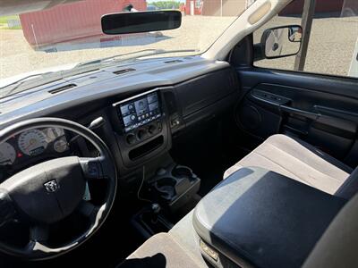 2004 Dodge Ram 2500 ST - Photo 28 - Shirley, IN 47384