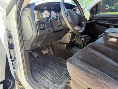 2004 Dodge Ram 2500 ST - Photo 14 - Shirley, IN 47384