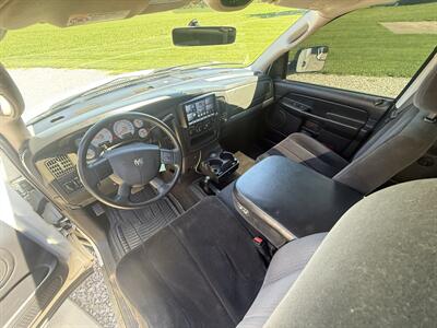 2004 Dodge Ram 2500 ST - Photo 18 - Shirley, IN 47384
