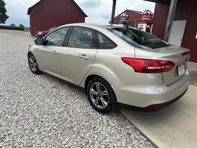 2017 Ford Focus SE   - Photo 4 - Shirley, IN 47384