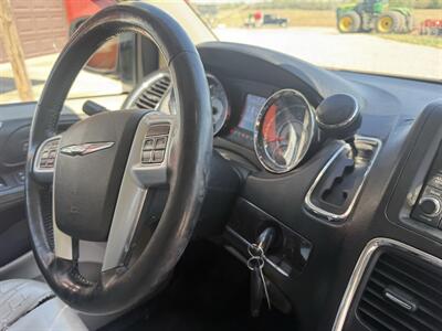 2011 Chrysler Town and Country Touring-L - Photo 20 - Shirley, IN 47384