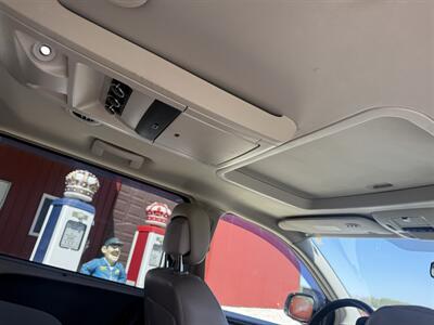 2011 Chrysler Town and Country Touring-L - Photo 14 - Shirley, IN 47384
