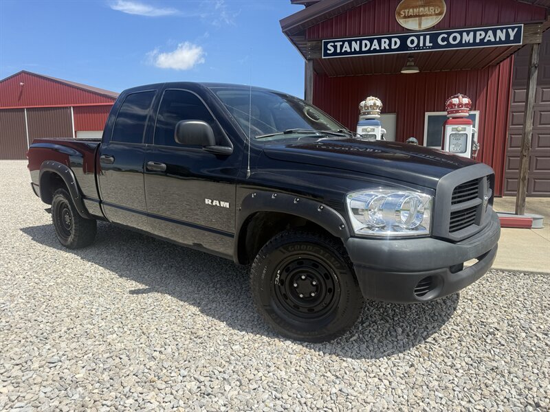 Brilliant Black Crystal Pearl Coat 2008 Dodge RAM 1500 ST Quad Cab 4WD Pickup Truck Four-Wheel Drive Automatic