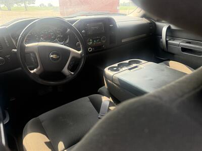 2011 Chevrolet Silverado 1500 LT - Photo 25 - Shirley, IN 47384
