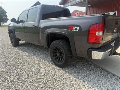 2011 Chevrolet Silverado 1500 LT - Photo 19 - Shirley, IN 47384