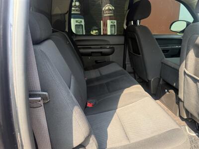 2011 Chevrolet Silverado 1500 LT - Photo 14 - Shirley, IN 47384