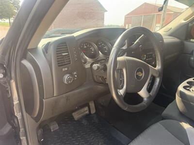 2011 Chevrolet Silverado 1500 LT - Photo 28 - Shirley, IN 47384