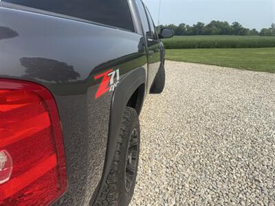 2011 Chevrolet Silverado 1500 LT - Photo 9 - Shirley, IN 47384