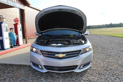 2015 Chevrolet Impala LT   - Photo 13 - Maxwell, IN 46154