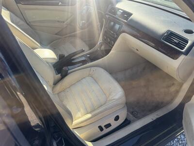 2012 Volkswagen Passat TDI SEL Premium   - Photo 15 - Shirley, IN 47384
