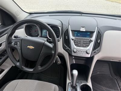 2010 Chevrolet Equinox LT   - Photo 17 - Shirley, IN 47384