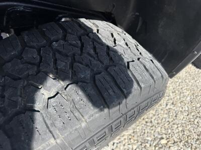 2015 Jeep Wrangler Unlimited Rubicon   - Photo 4 - Shirley, IN 47384