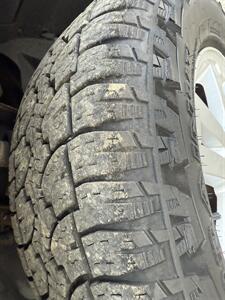 2010 Ford Explorer Eddie Bauer   - Photo 14 - Shirley, IN 47384