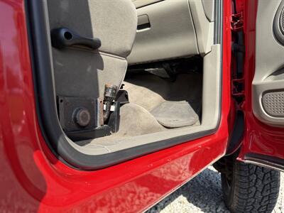 2004 Dodge Ram 2500 SLT   - Photo 32 - Maxwell, IN 46154