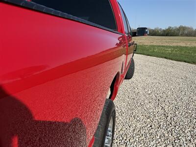 2004 Dodge Ram 2500 SLT   - Photo 12 - Maxwell, IN 46154