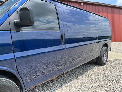 2003 GMC Savana 3500   - Photo 26 - Maxwell, IN 46154