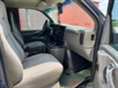 2003 GMC Savana 3500   - Photo 15 - Maxwell, IN 46154