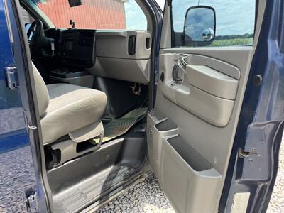 2003 GMC Savana 3500   - Photo 34 - Maxwell, IN 46154