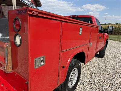 2009 Chevrolet Silverado 2500 Work Truck   - Photo 3 - Shirley, IN 47384