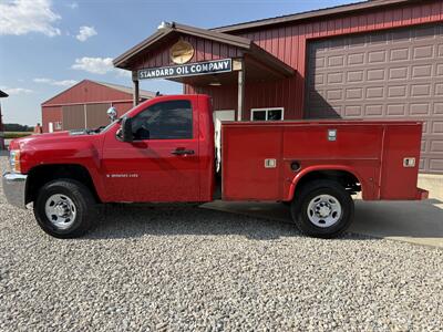 2009 Chevrolet Silverado 2500 Work Truck   - Photo 7 - Shirley, IN 47384