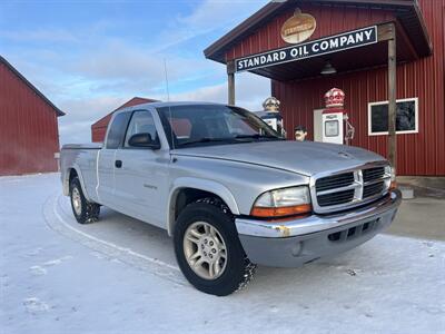 2002 Dodge Dakota SLT   - Photo 1 - Shirley, IN 47384