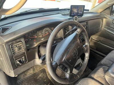 2002 Dodge Dakota SLT   - Photo 17 - Shirley, IN 47384