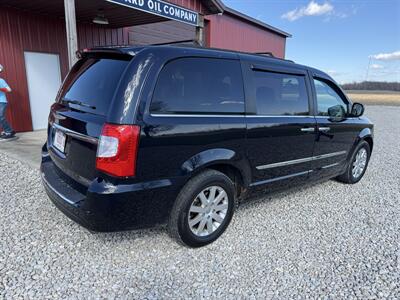 2011 Chrysler Town & Country Touring-L   - Photo 3 - Shirley, IN 47384