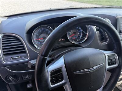 2011 Chrysler Town & Country Touring-L   - Photo 19 - Shirley, IN 47384