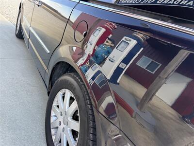 2011 Chrysler Town & Country Touring-L   - Photo 7 - Shirley, IN 47384