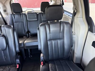 2011 Chrysler Town & Country Touring-L   - Photo 18 - Shirley, IN 47384