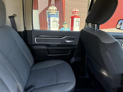 2019 RAM 2500 Big Horn   - Photo 33 - Shirley, IN 47384