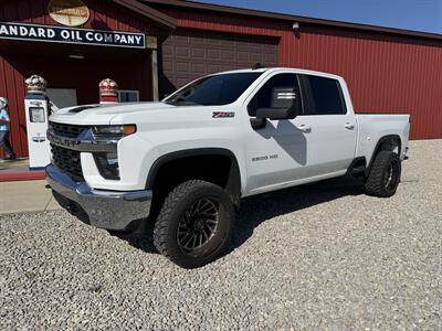 2020 Chevrolet Silverado 2500 LT   - Photo 2 - Shirley, IN 47384