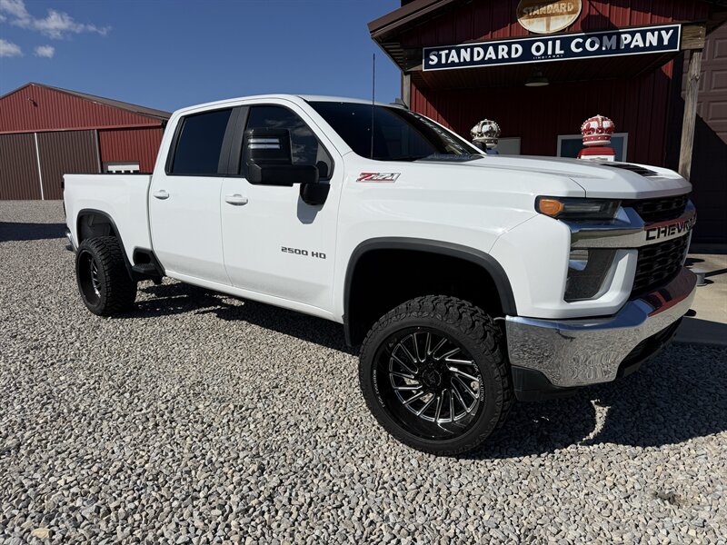 2020 Chevrolet Silverado 2500 LT   - Photo 1 - Shirley, IN 47384