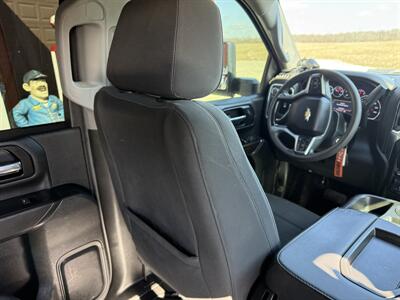 2020 Chevrolet Silverado 2500 LT   - Photo 17 - Shirley, IN 47384