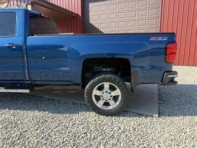 2017 Chevrolet Silverado 2500 LT - Photo 9 - Shirley, IN 47384