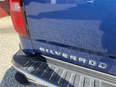 2017 Chevrolet Silverado 2500 LT - Photo 3 - Shirley, IN 47384