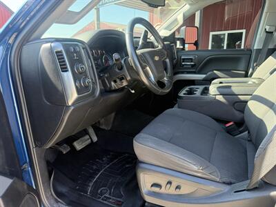 2017 Chevrolet Silverado 2500 LT - Photo 17 - Shirley, IN 47384