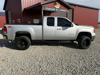 2013 GMC Sierra 2500 SLT   - Photo 29 - Shirley, IN 47384