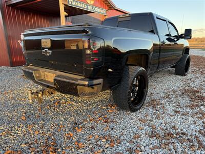 2017 Chevrolet Silverado 2500 LTZ   - Photo 4 - Maxwell, IN 46154