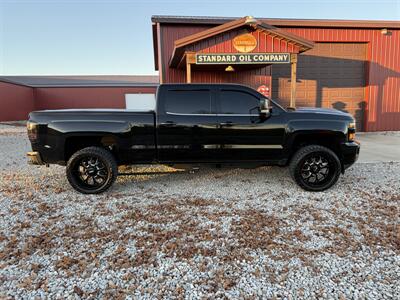 2017 Chevrolet Silverado 2500 LTZ   - Photo 3 - Maxwell, IN 46154