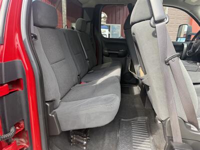 2008 GMC Sierra 2500 Work Truck   - Photo 16 - Shirley, IN 47384