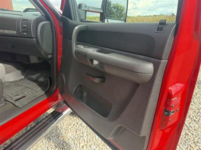 2008 GMC Sierra 2500 Work Truck   - Photo 15 - Shirley, IN 47384