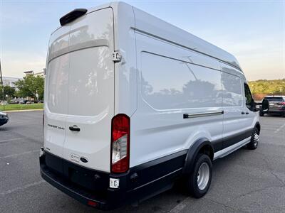2022 Ford Transit 350 HD   - Photo 5 - Manassas, VA 20110