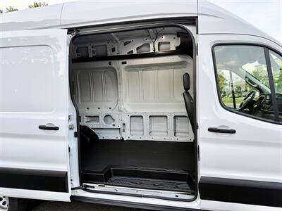 2022 Ford Transit 350 HD   - Photo 14 - Manassas, VA 20110