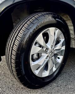 2014 Honda CR-V EX-L with NAV  AWD - Photo 18 - Manassas, VA 20110