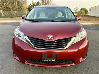 2011 Toyota Sienna LE 8-Passenger   - Photo 2 - Manassas, VA 20110